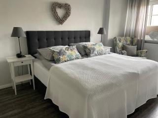 Friesen-Lodge Ferienwohnungen - 1