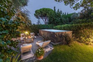 Villa Gianna, the Secret Interior Designer's Private Retreat with Pool - 4