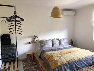 Midcentury modern 1 bedroom apartment in Tirana - 2