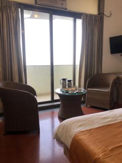 Sea Green South Hotel - Bombay - 1