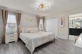 LUXURY 4 BR Townhouse w/ Pool & Waterpark (Minutes to Disney) - Davenport - 8