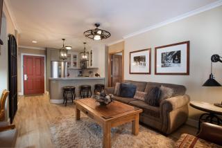 Gorgeous Zephyr Mountain Lodge Condo with Corridor Ski Trail Views condo - 4