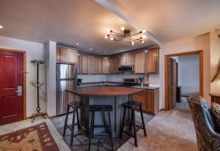 Lovely Zephyr Mountain Lodge Condo with Cozy Alcove - Close to Mountain condo - 5