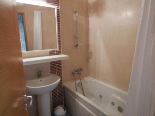 Imádnivaló medencés hotellakás szaunával. - 6