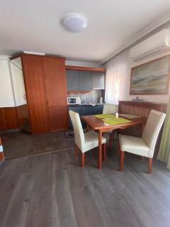 Cafe Relax Apartments - Hévíz - 9