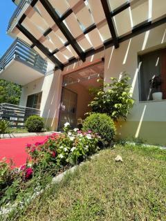 Aparthotel Vila Tufi - Velipojë - 5