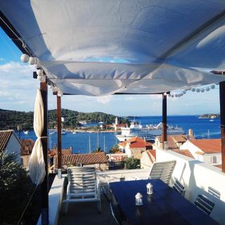 Casa Poquita Vis (Vis town center, seaview terrace) - 0