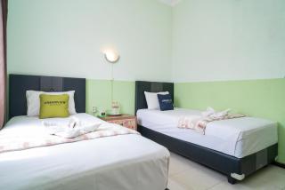 Urbanview Hotel de Kopen Malang by RedDoorz - Malang - 4