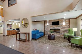 Comfort Inn & Suites Cedar Rapids North - Collins Road - Cedar Rapids - 4