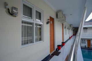 Urbanview Hotel Syariah Casa Azmya Yogyakarta by RedDoorz - Kejayan - 9