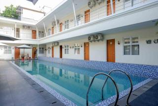 Urbanview Hotel Syariah Casa Azmya Yogyakarta by RedDoorz - Kejayan - 3