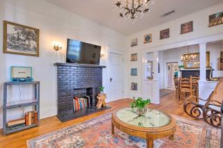 Renovated Historic Home with Yard 2 Mi to Dtwn - 5
