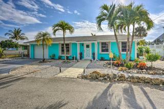 Waterfront Matlacha Home with Hot Tub and Grill! - Matlacha - 9