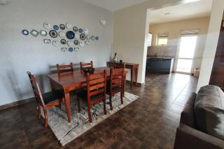 Charming 2-Bed Apartment in Kigo - Kampala - 4