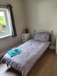 Private 3 bedroom house ideal for family & friends - Killybegs - 3