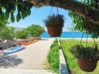 Apartments Near Sea - Metajna - 3