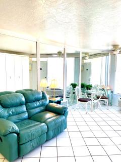 Sandy Shores - Ocean view At Symphony Beach Club! - Ormond Beach - 6