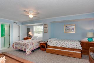 Pearl by the Sea - 3