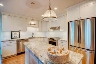 Sea La Vie - Virginia Beach - 9