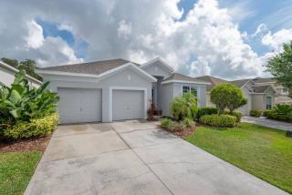 Spacious 4BR Home Themed Rooms, Pool, Near Disney - Orlando - 9