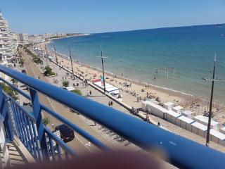 STUDIO MEUBLE Face mer vue imprenable sur la mer, parking et fibre gratuits - Les Sables-dʼOlonne - 2