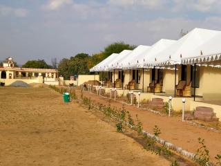 Vacation Village Camps - A Unit Of Braham Vatika Resort - 4