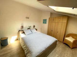 Proche cure thermale ,2 couchages 160, duplex 39m2 - Rochefort - 9