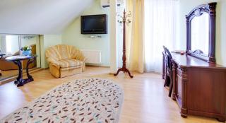 Pearl Mini-Hotel - 1