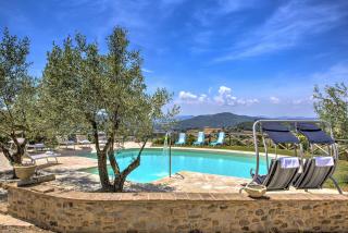 Villa San Lorenzo - Hilltop Villa With Private Pool, Jacuzzi & AirCO - Montone - 1