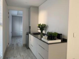 17 Marine, 2 Bedroom Family Apartment 102 - Hermanus - 4