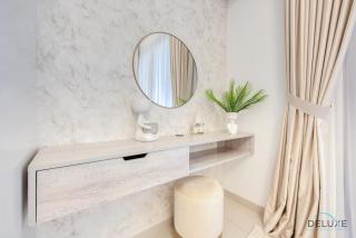 Exquisite 2BR at Zahra Breeze Dubailand by Deluxe Holiday Homes - Dubai - 7