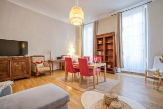 Superbe appartement 95m2 proche Arènes- parking offert - Nîmes - 5