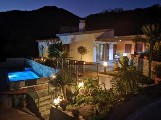 Casa rural con piscina en Santiago del Teide Wellness Las Viñas - 3
