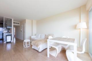 Appartement 70 m2 face à la mer, dernier étage, au bord des plages - 6