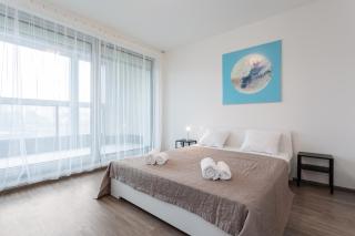 Yellow apartment with PARKING - Prague - 1