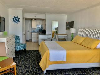 Oceanfront Studio Sand Dunes 2434 Perfect Couples Retreat - Myrtle Beach - 6