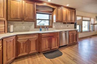 Welcoming Cañon City Abode - Walk to River! - Canon City - 3