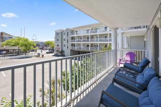 Ocean City Condo Spacious Balcony, Walk to Beach! - Ocean City - 9