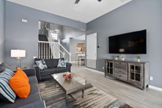 Luxury 5BR Villa Near Disney, Private Pool & Game Room - 3