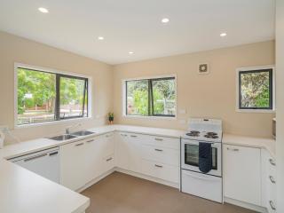 Seas the Day - Matarangi Holiday Home - 2