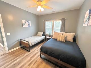 Charming, Beautiful, Treetop Loft, Prime Location - Wilmington - 3