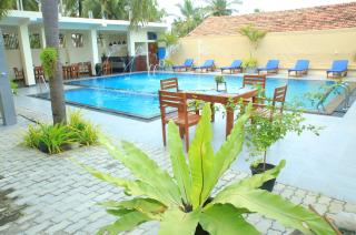 The Ocean Pearl Hotel Negombo - 2