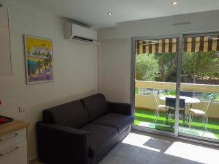 Renovated apartment, air-conditioned 5min from sea - Saint-Raphaël - 8
