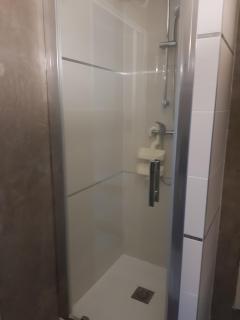 Studio climatisé classe 2 dans marina proche mer et etang - lit wifi fibre et parking privé - 5