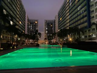 Azenith Staycation At Sea Residences Moa - 9