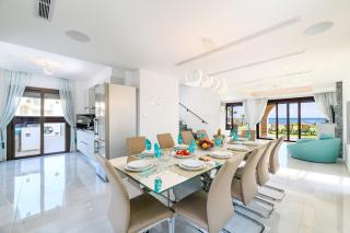 Serenity Seafront Villa - 2