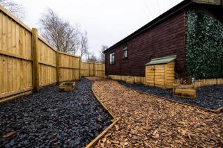 The Woodland Lodge - Wood Fired Hot Tub and Firepit - Hambleton - 9
