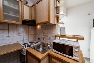 Apartments Delfin with seaview 100 meters from the sea - by TA Leut Agency - Privlaka - 4