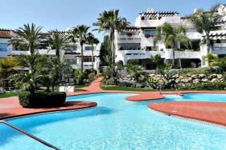 Luxury Apartment in Puerto Banus Free Parking, 100m to Beach & Marina - 5