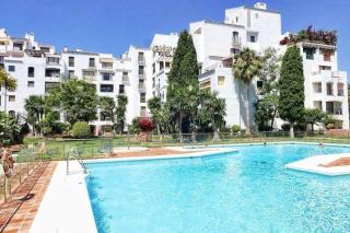 Caprichoso apartamento en el corazon de Puerto Banus - Marbella - 9